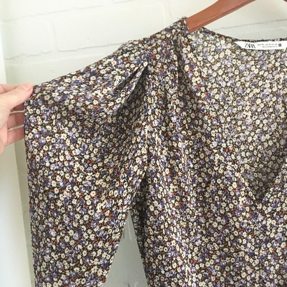 ZARA Mini Dress Floral Print Daisies Ruched Long Sleeve Sz Pleated Lavender XS - Picture 15 of 15